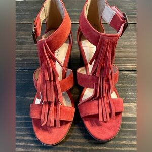 Soul Society Delilah Spicy Chili Cow Suede Fringe heel Size 7 NWOT